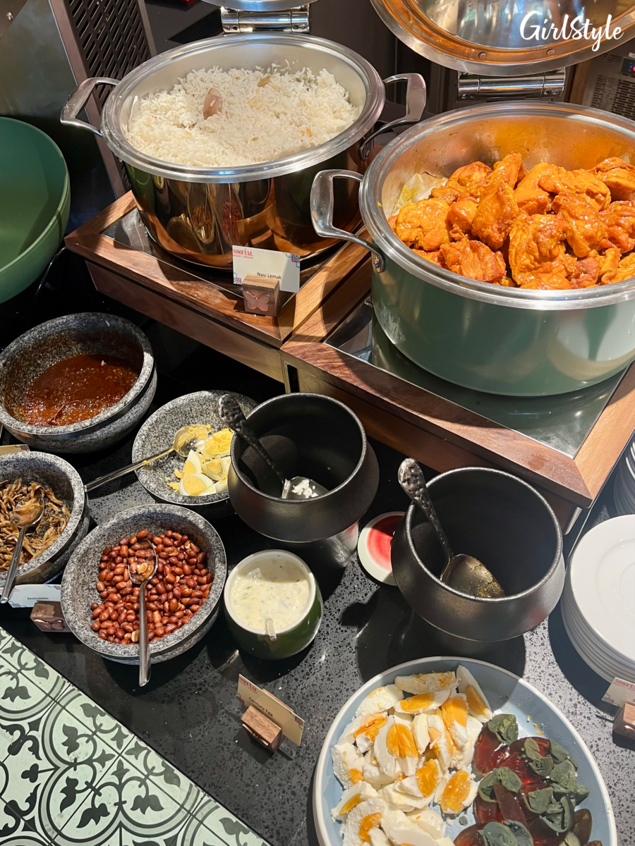 Buffet spread at Beast & Butterflies