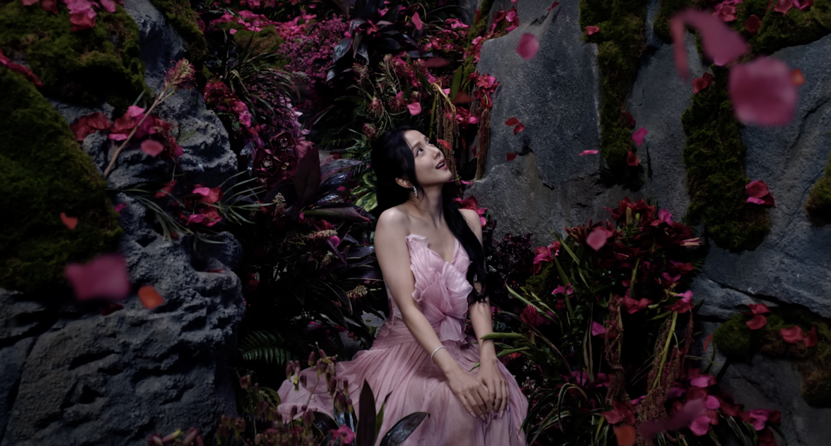 Jisoo in 'Your Love' MV