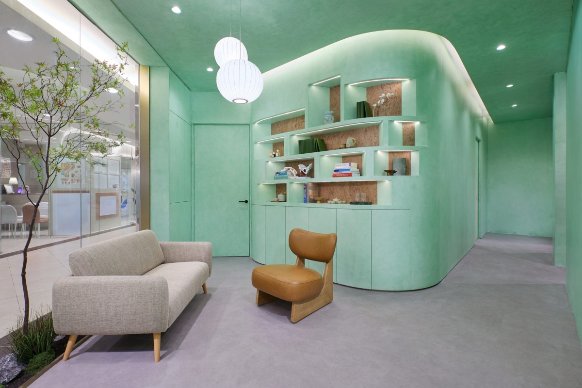 Prologue Waiting Area