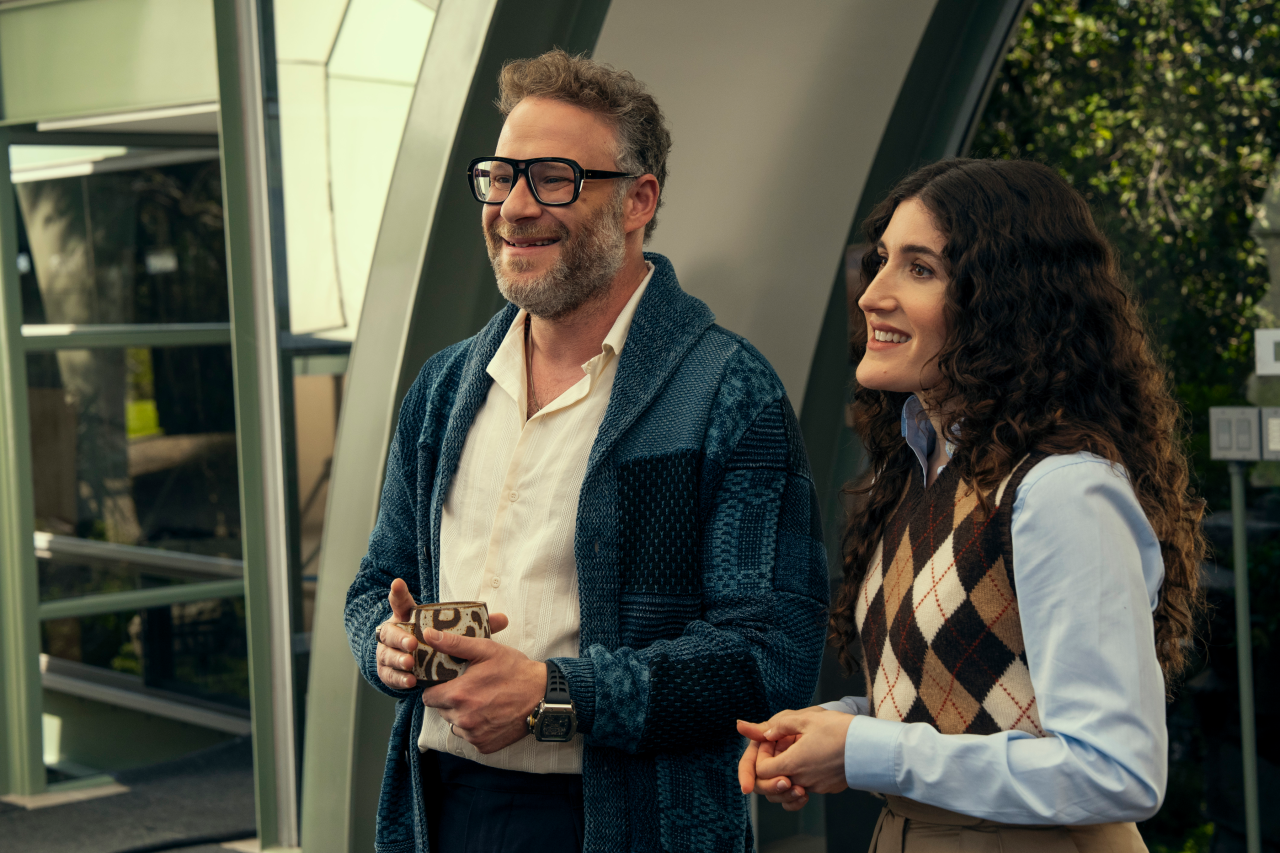 Seth Rogen as Rabbi Neil, Kate Berlant as Cami in 'Nobody Wants This' Season 2