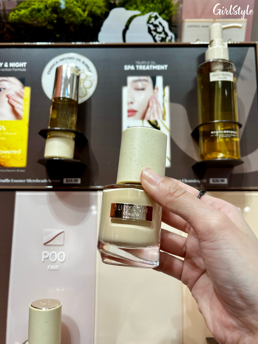 Judydoll Awake Truffle Essence Foundation