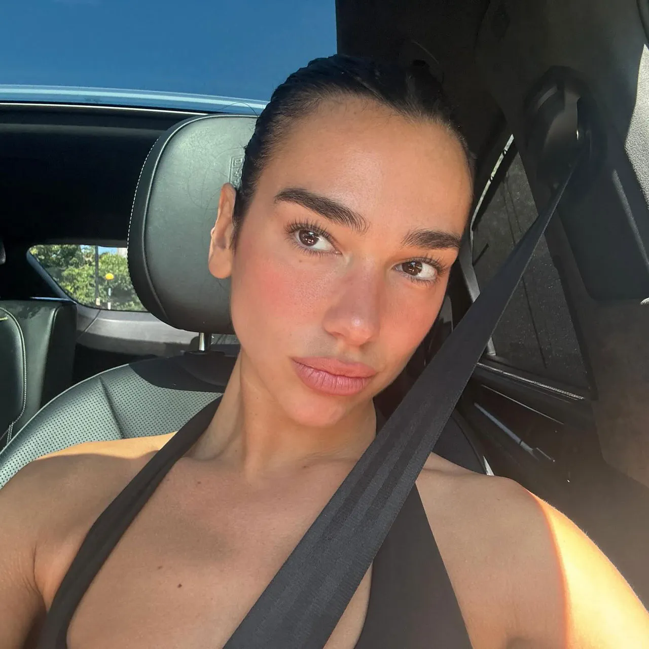 Dua Lipa with natural eyelashes