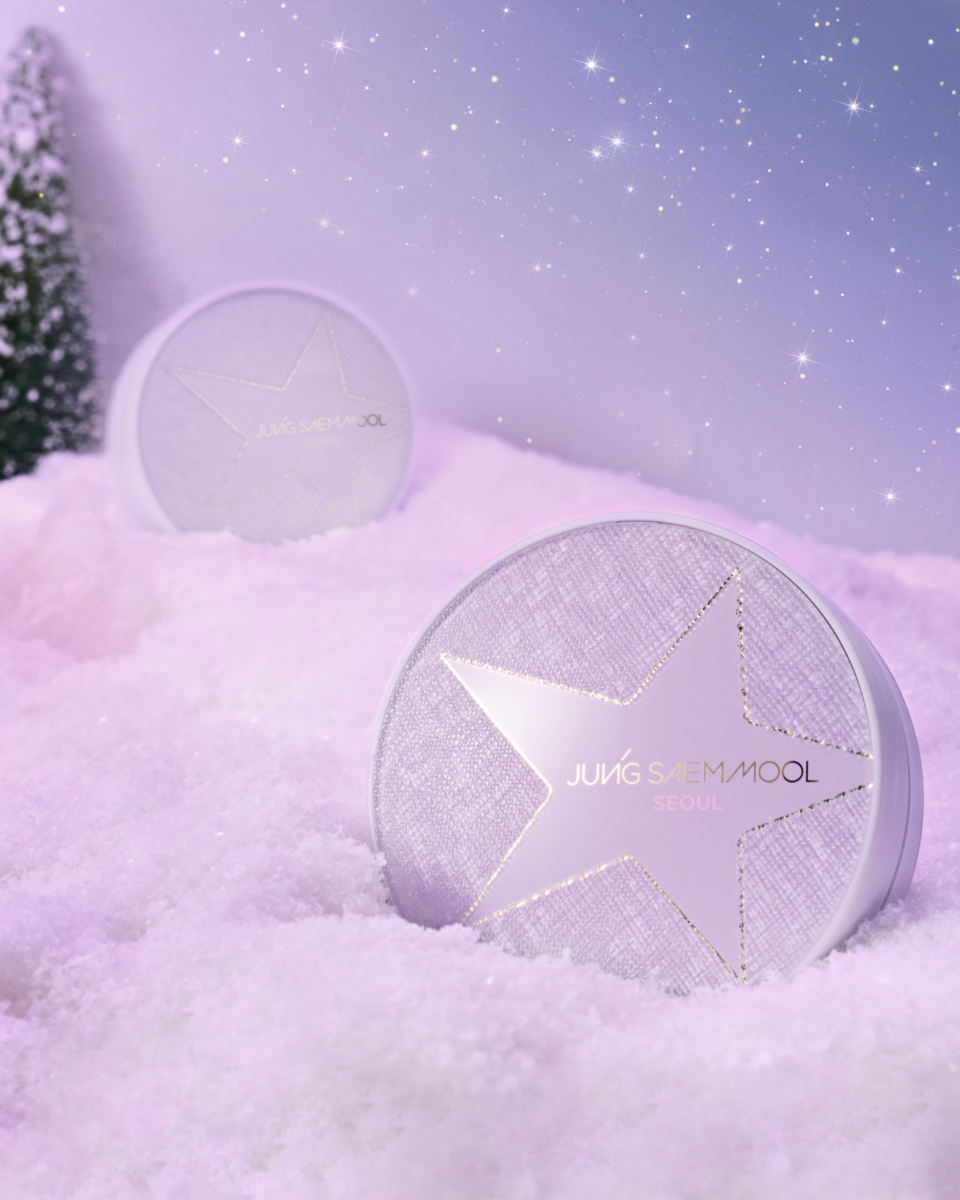 Essential Skin Nuder Cushion Holiday Edition