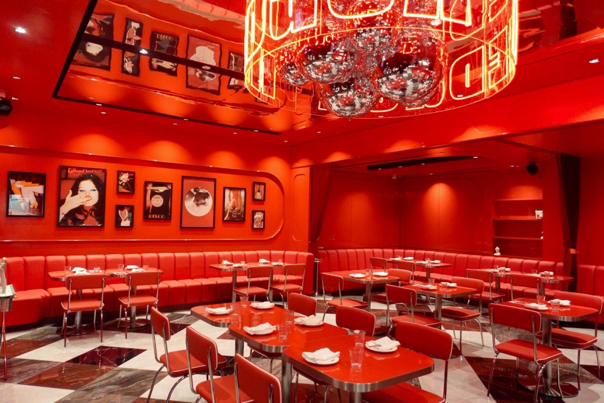 Medusa 1960s Roman-style interior