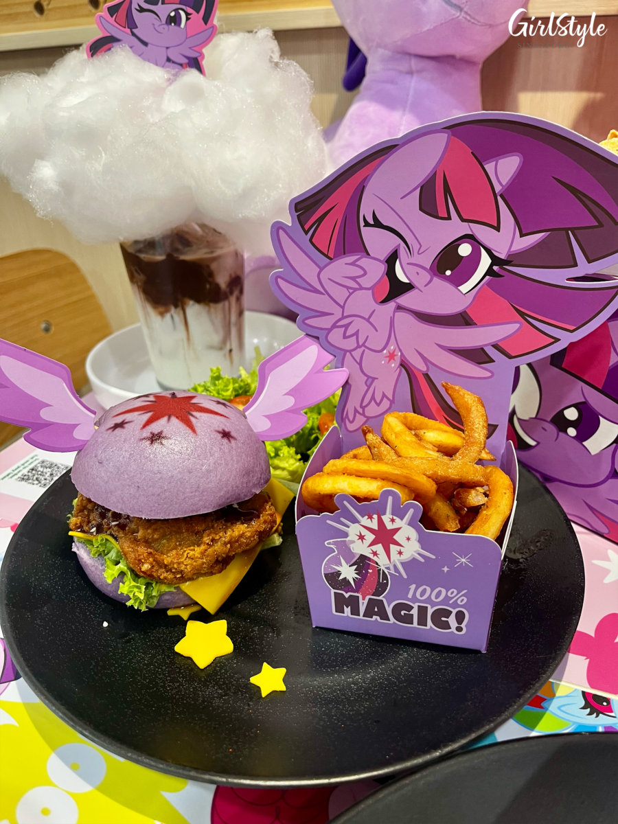 Superrr Magical! Korean Fried Chicken Burger