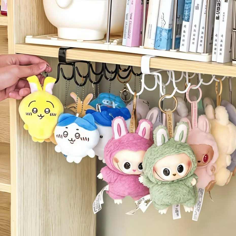 Double row under-shelf hook