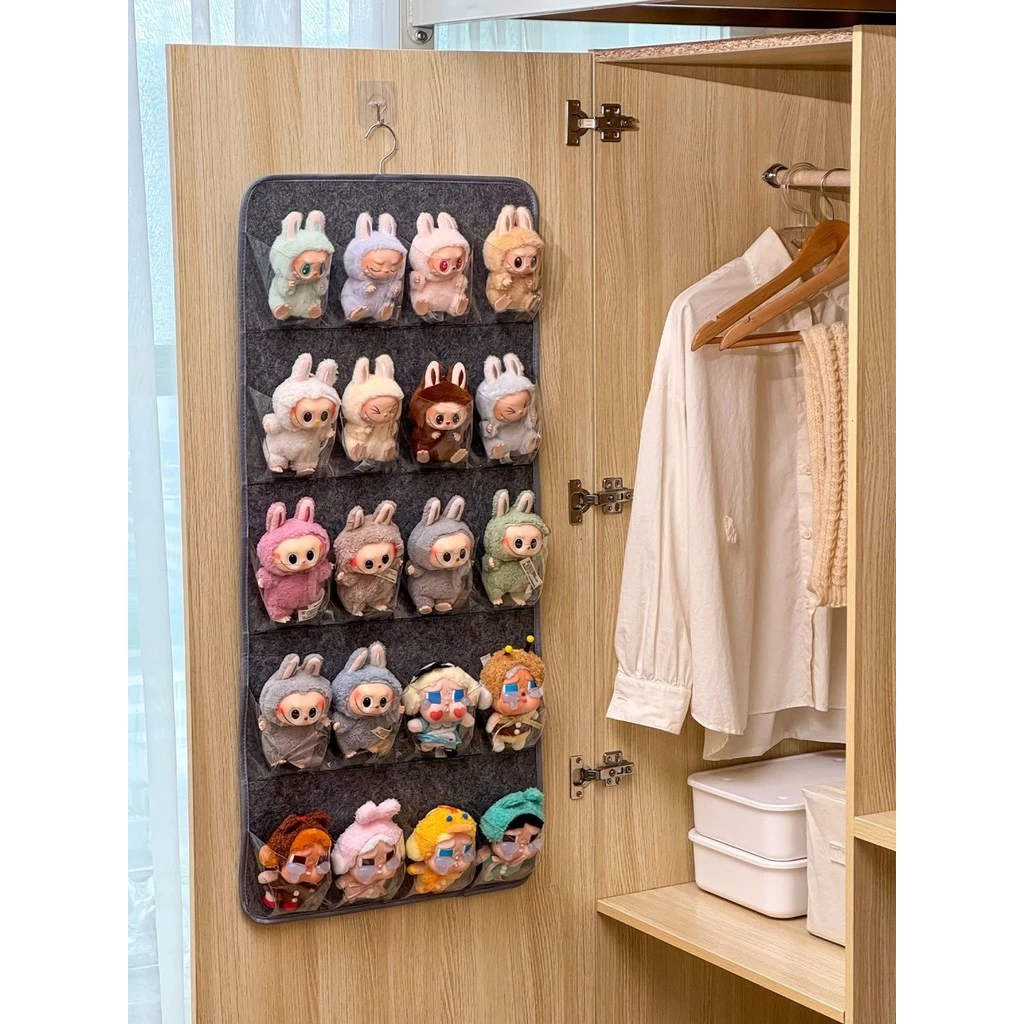 Wall hanging storage bag
