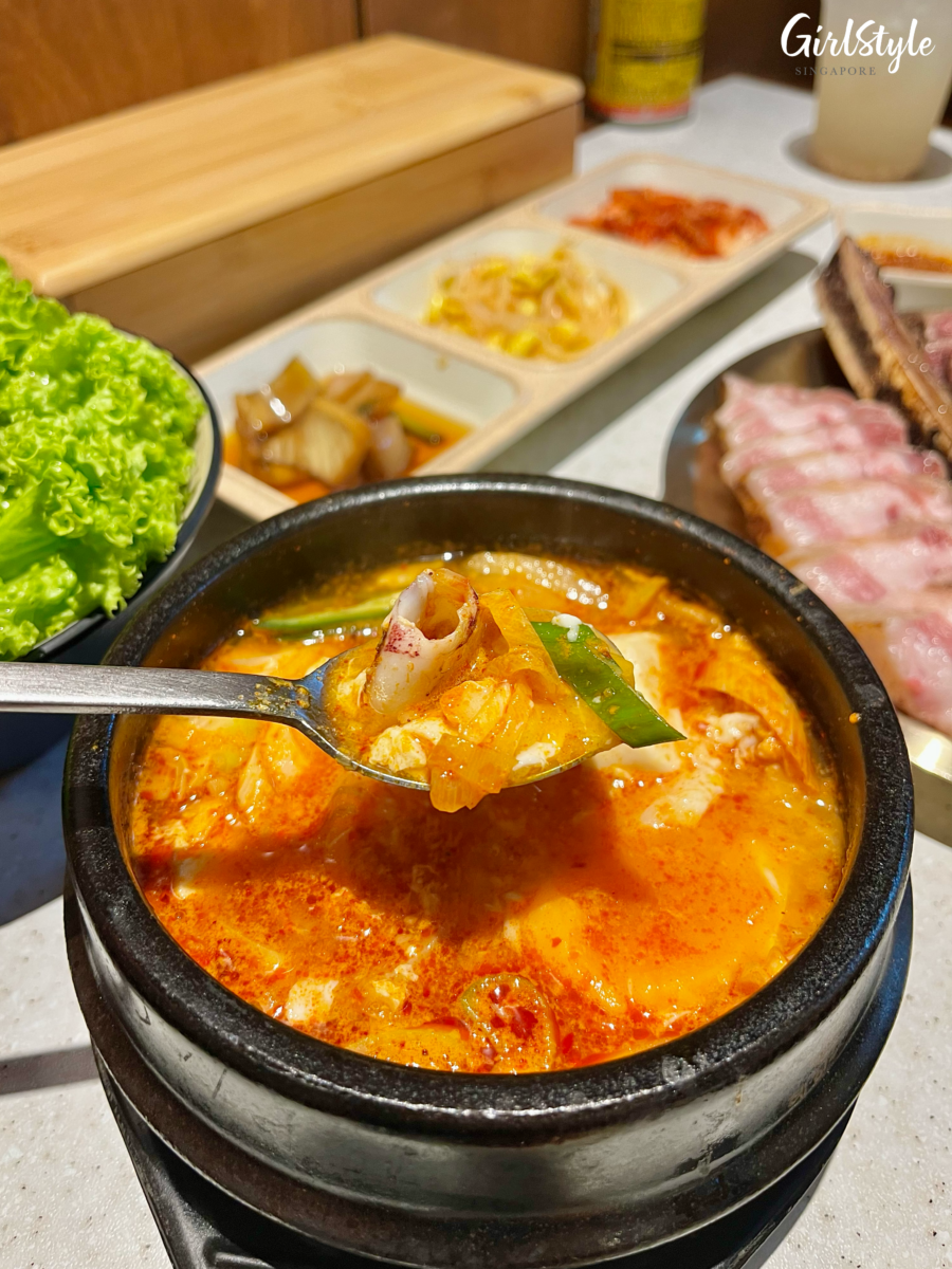 Soft Tofu Stew with Seafood at Keum Eun Don KBBQ