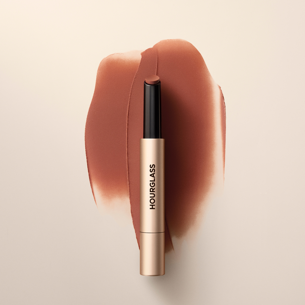 Hourglass Phantom Blur Balm in Spell
