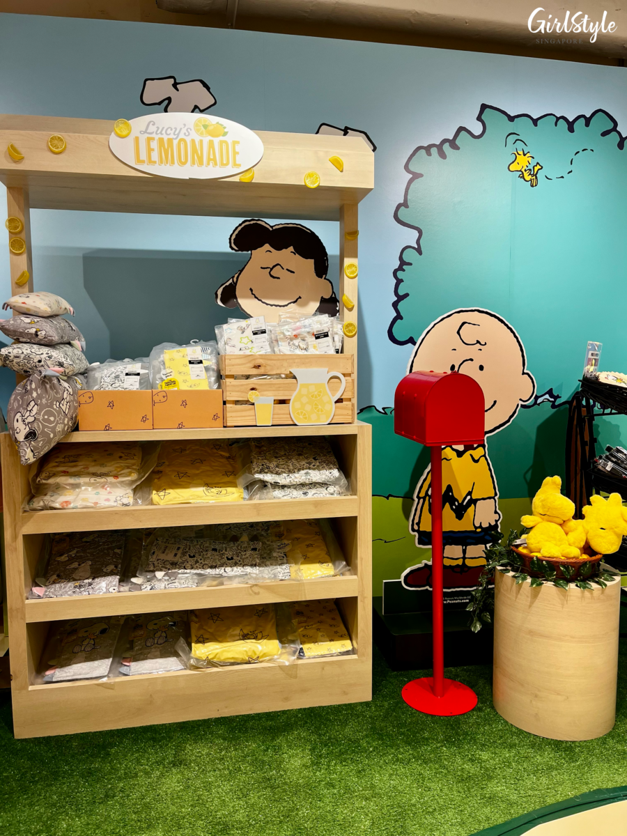 Snoopy Store at WEAVE