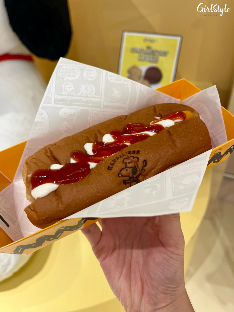 Hot Dog at the Snoopy Café at WEAVE