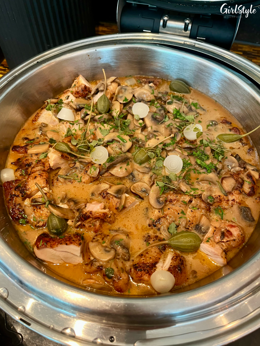 Roasted Chicken with Onions and Mushrooms in Cream Sauce