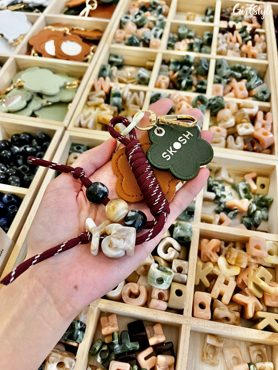 Complimentary DIY keychain